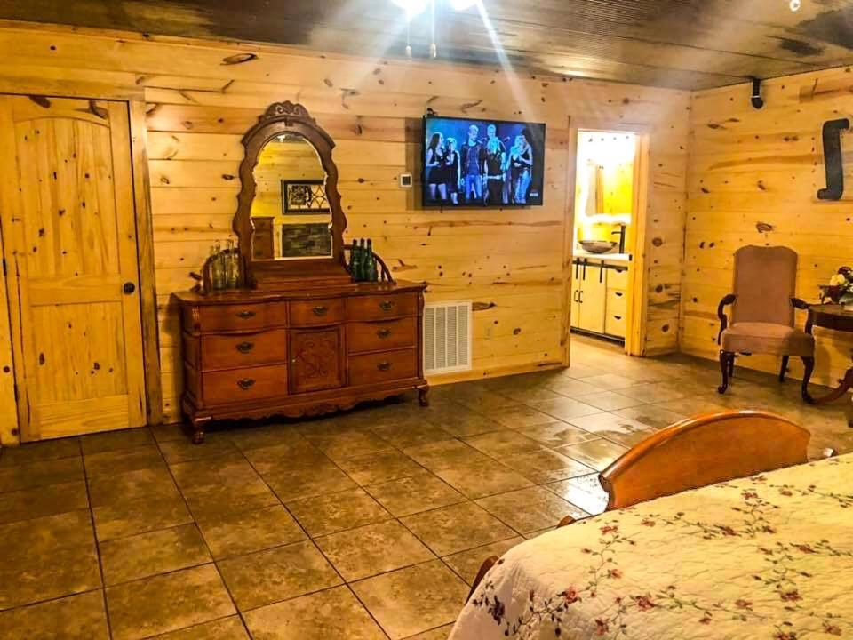 Samantha'S Timber Inn Мурфрісборо Екстер'єр фото